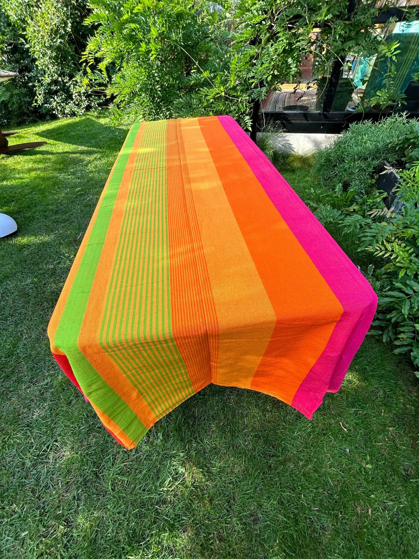 Duk Sunbird Wine. Mousetales