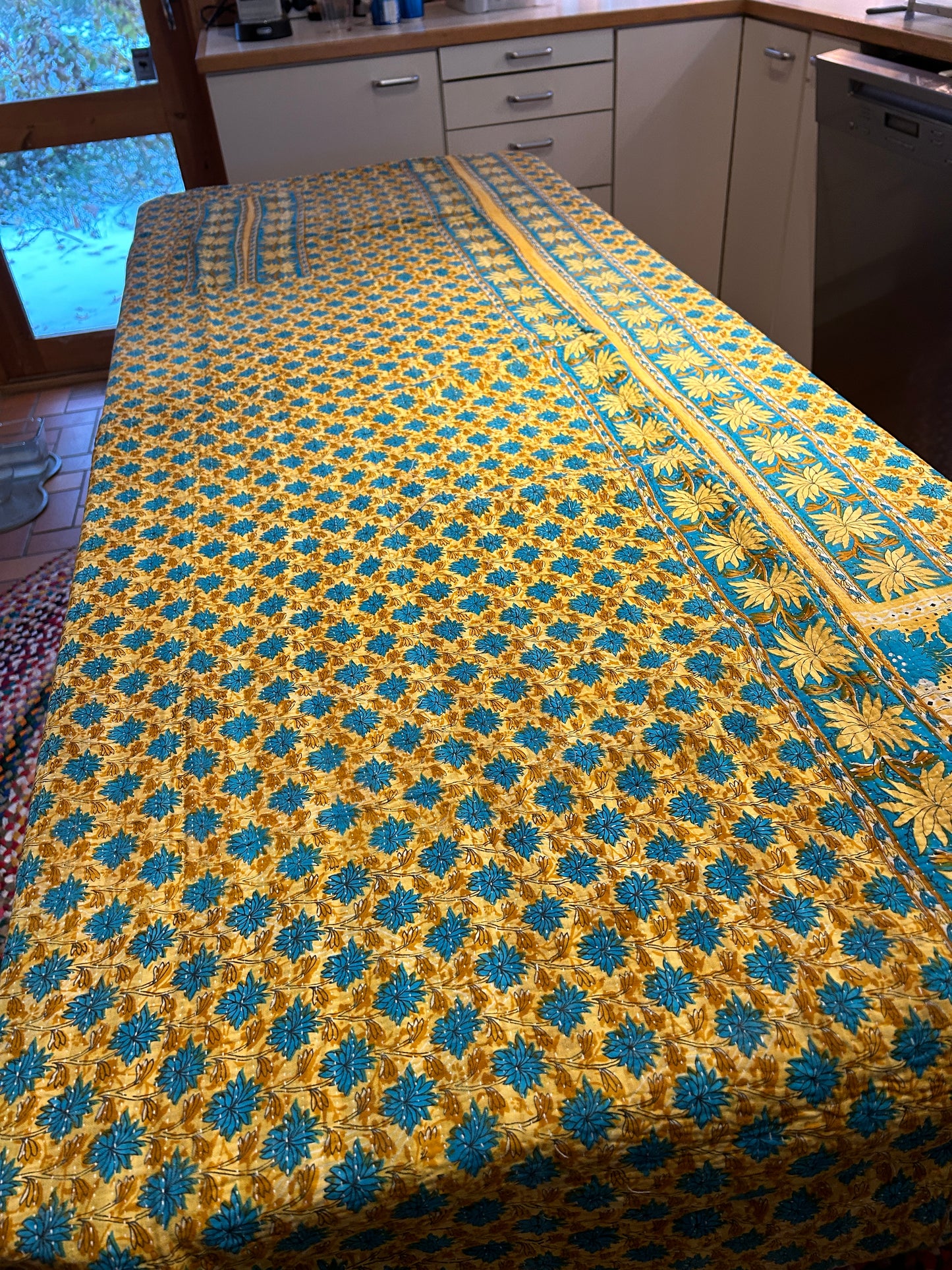 Kanthateppe 8. Mål 177x224 cm.