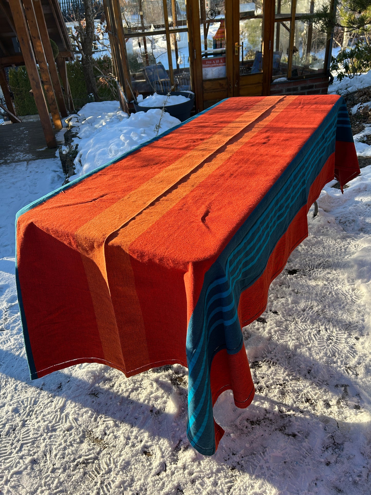 DUK Amethyst Black, mål 277x153