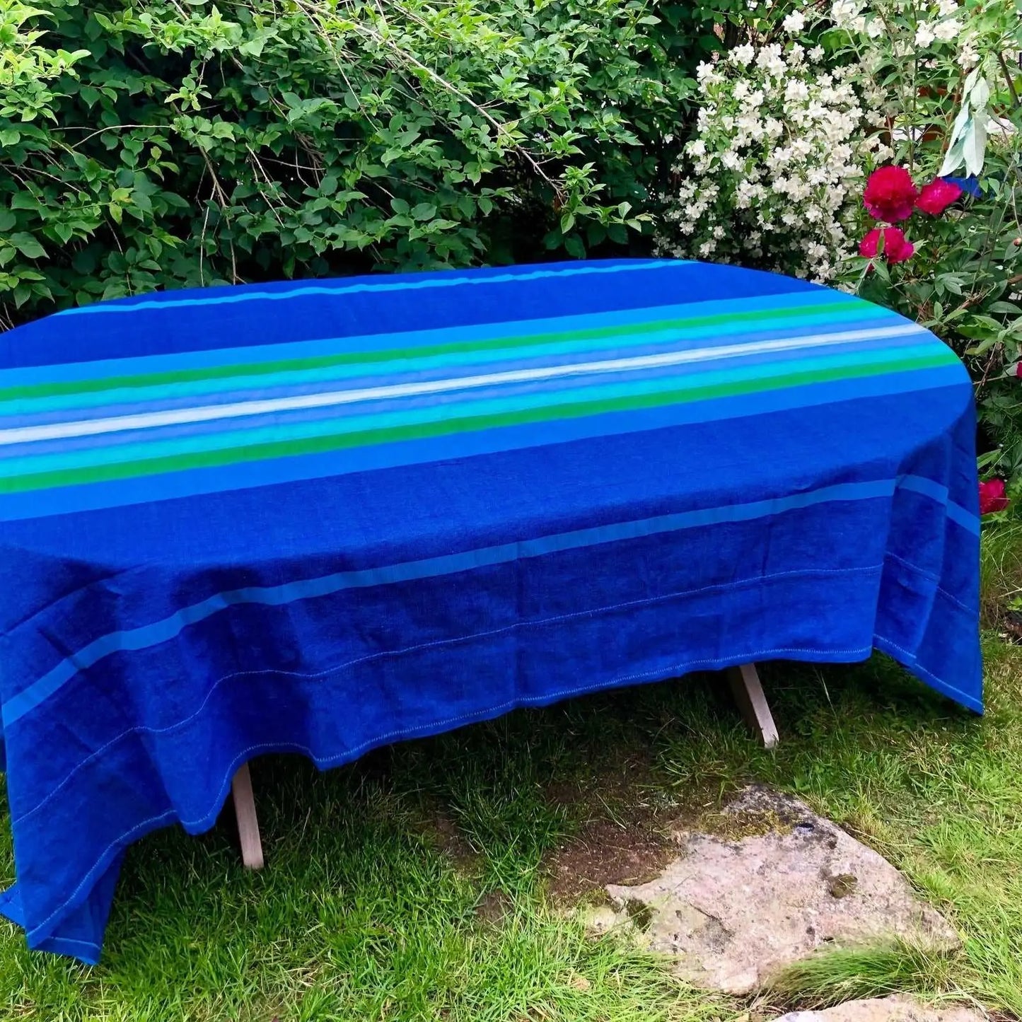 Metervare Blue for Anusha, håndvevet bomull 132 cm bredde. Kr 275/m.