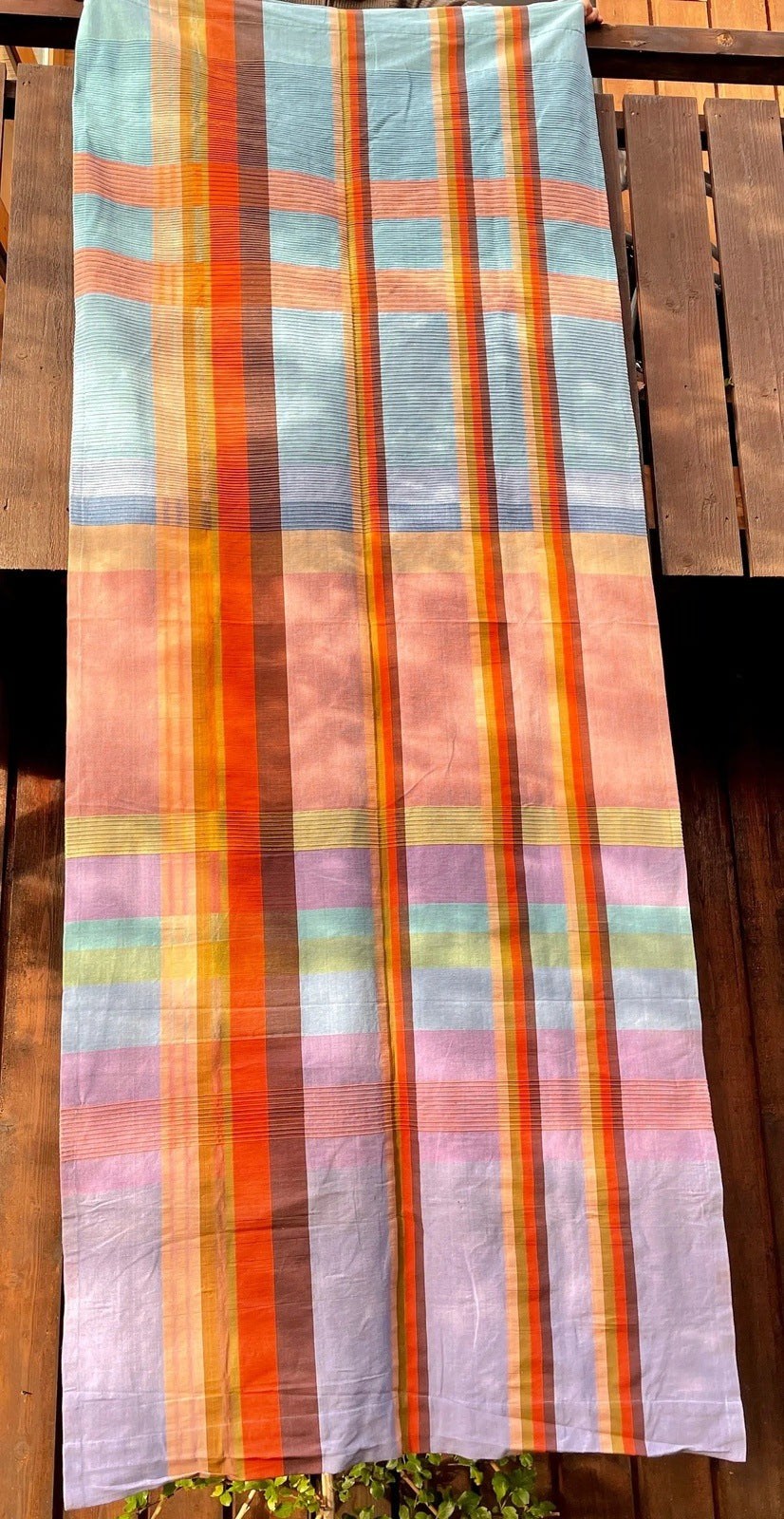 Rhedda. "These are Barefoot´s paintings". 132x226.
