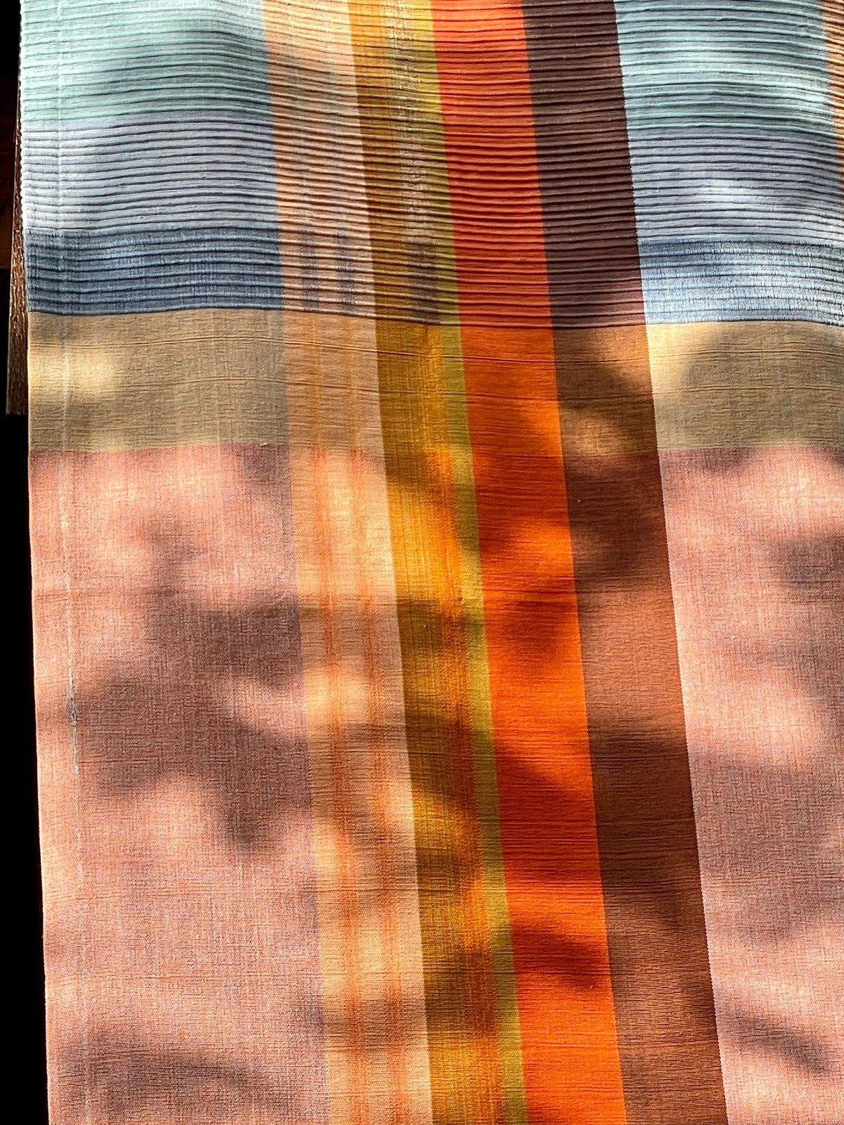 Rhedda. "These are Barefoot´s paintings". 132x226.