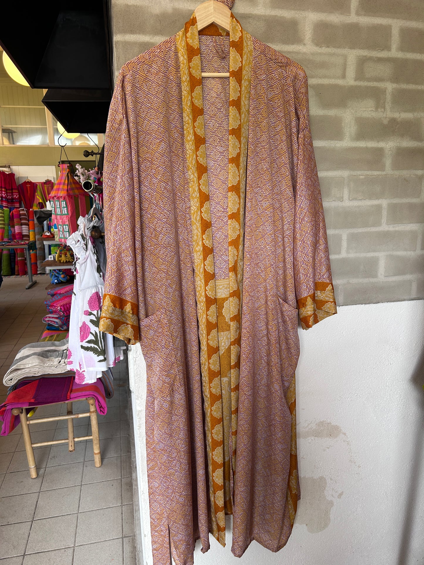 KImono av res. sarisilke