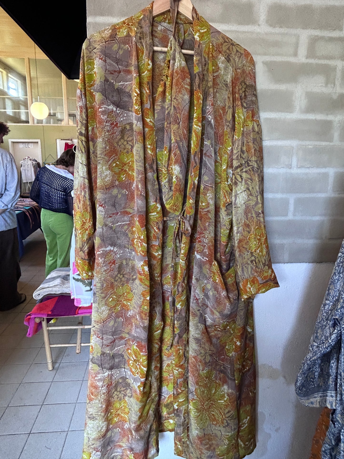 Kimono av res. sarisilke