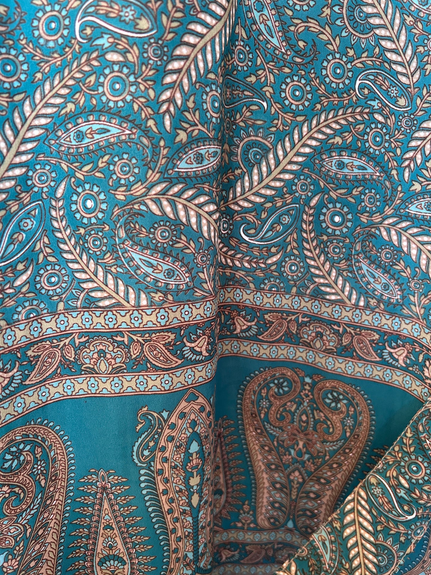 Kimono av res. sarisilke
