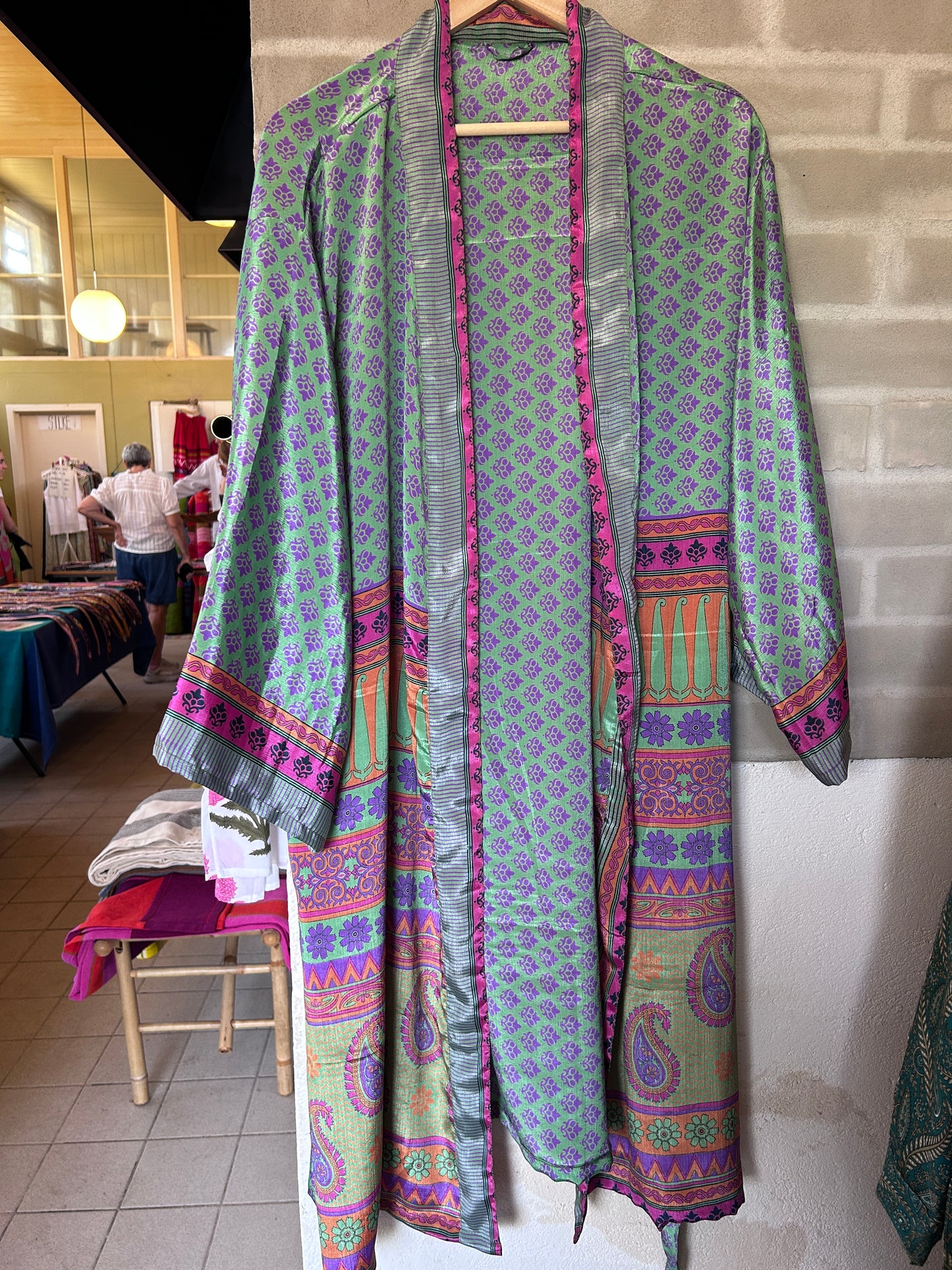 Kimono av res. sarisilke