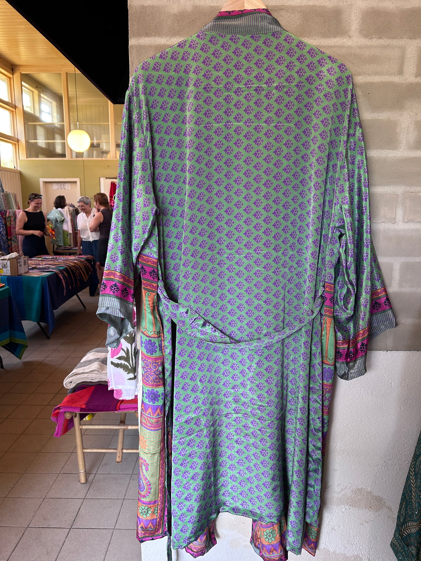 Kimono av res. sarisilke