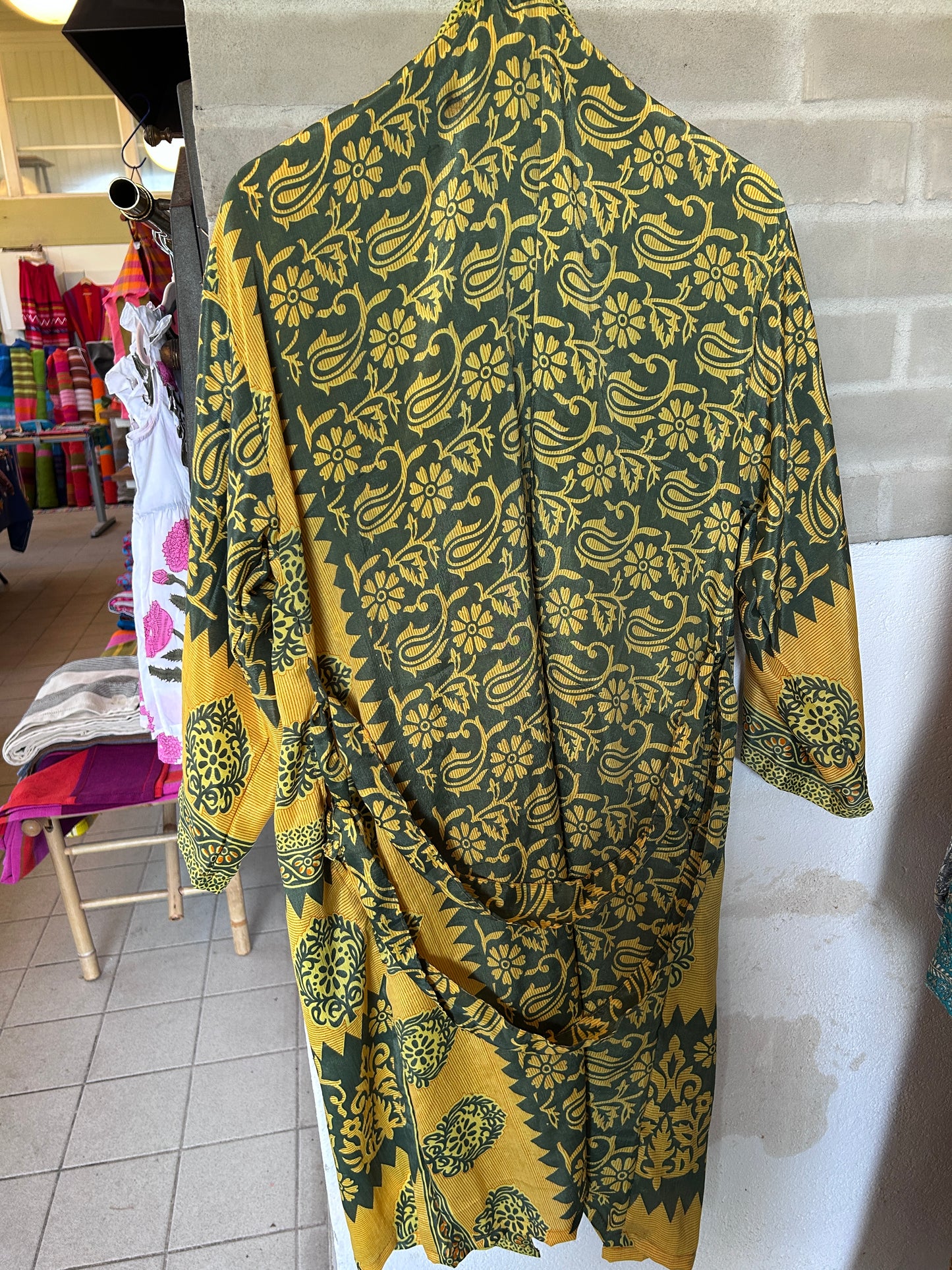 Kimono av res. sarisilke