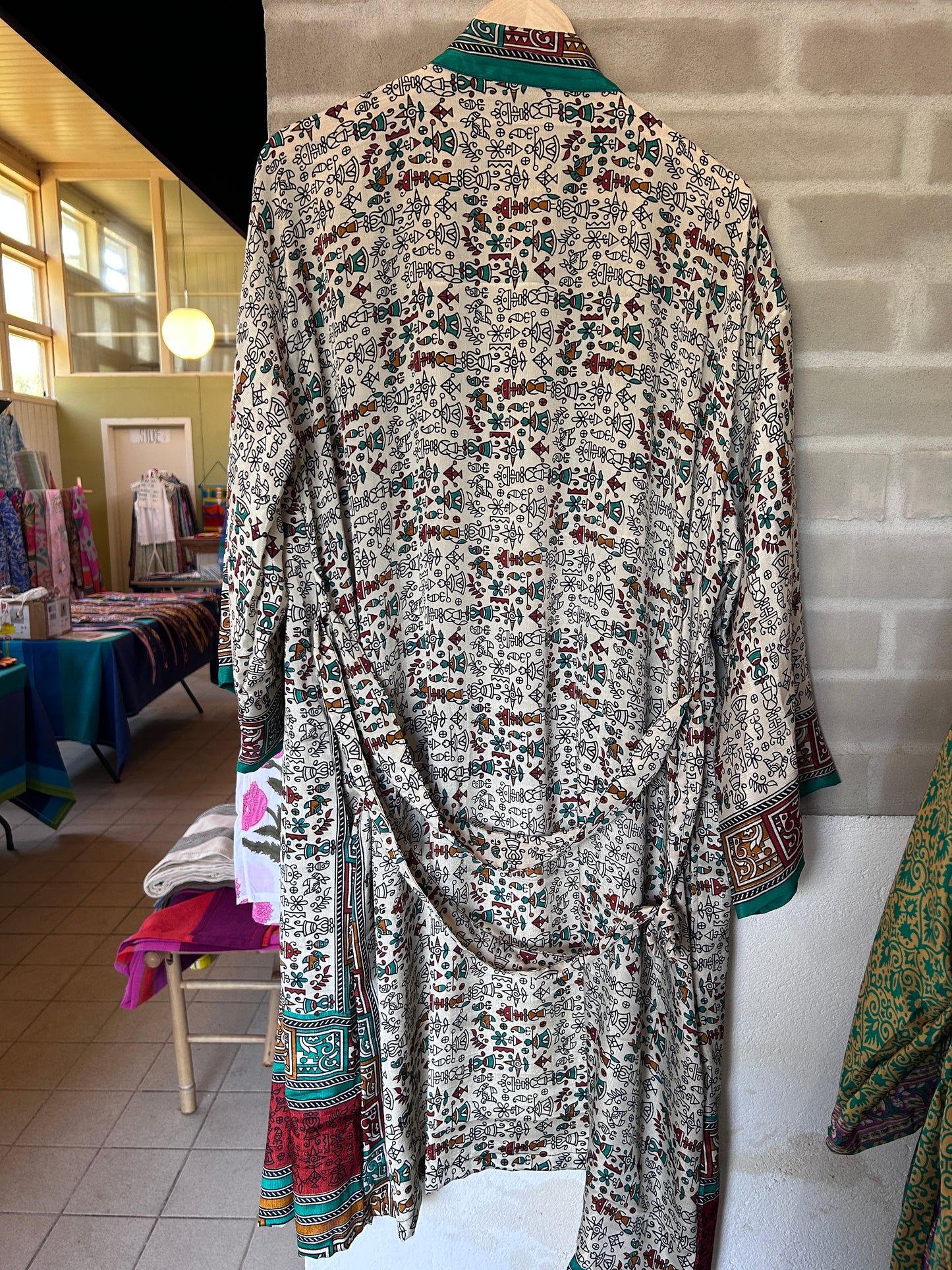 Kimono av res. sarisilke