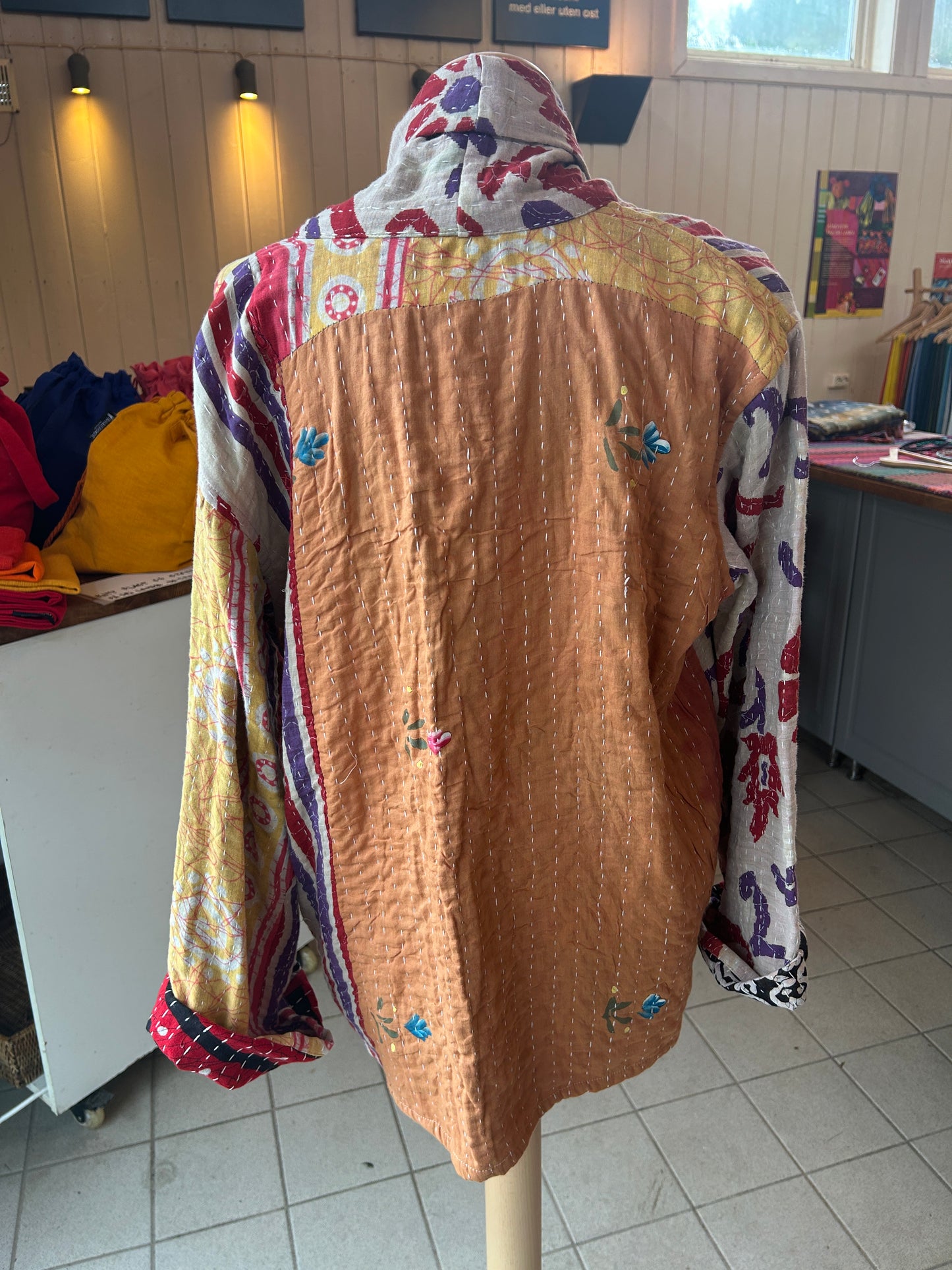 Kanthajakke. Vendbar. One size.