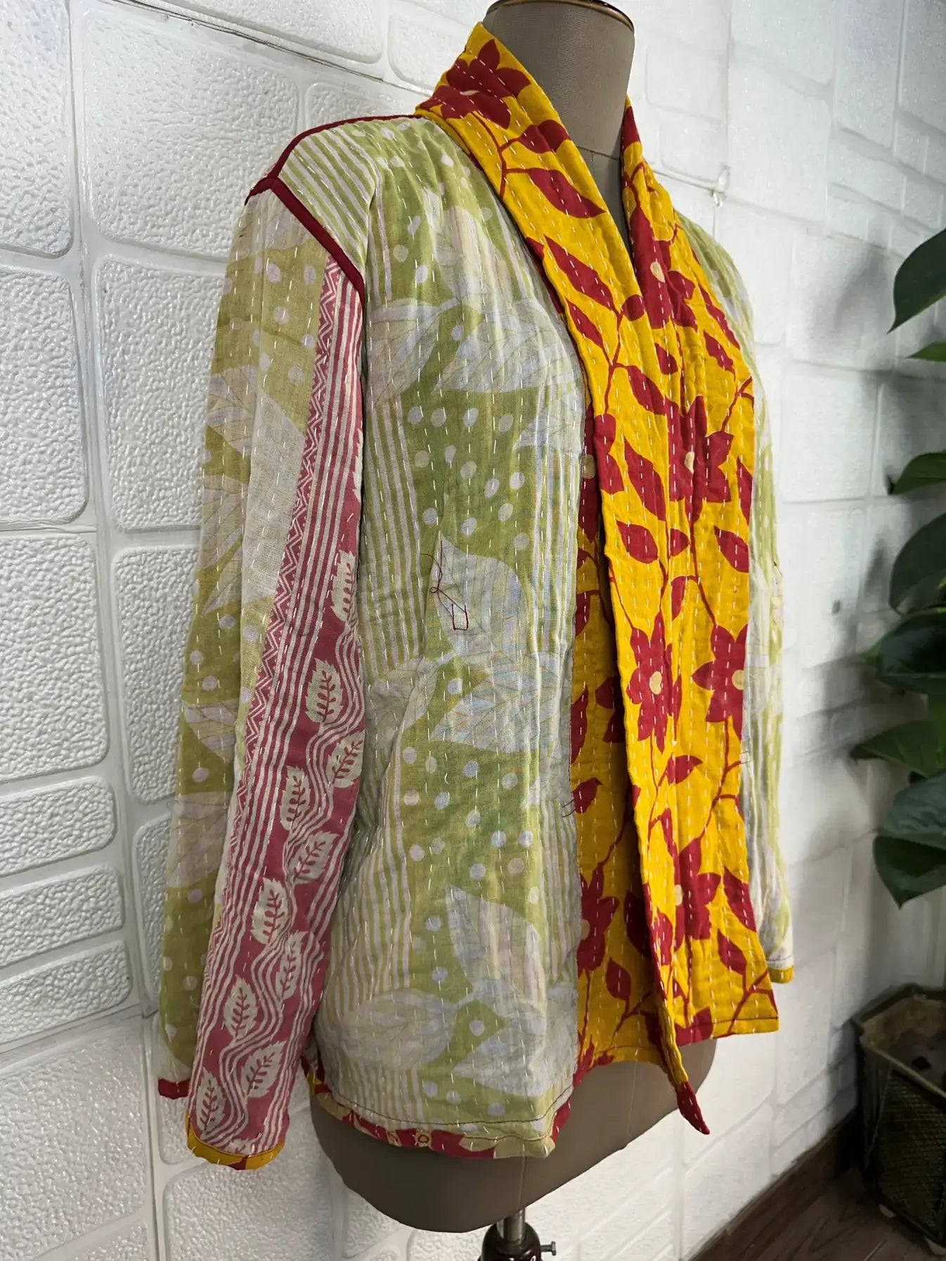 Vintage Kantha Kort Jakke . Vendbar.