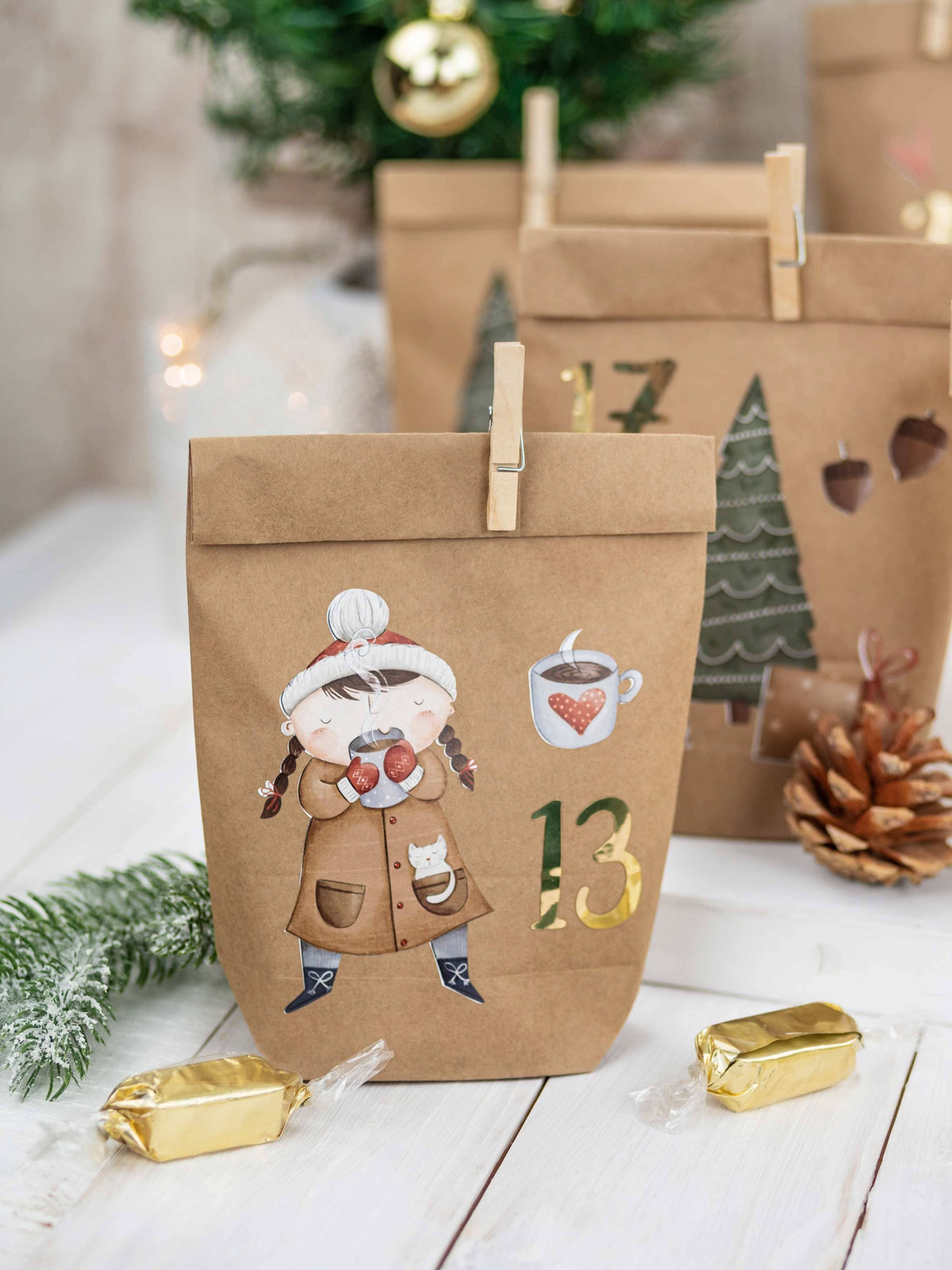 Adventskalender med papirposer og skøytemotiver
